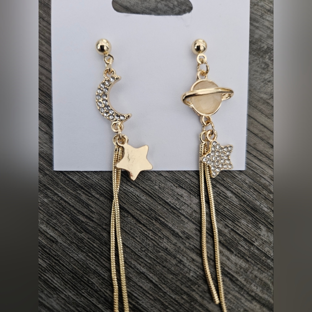 Blink Bling Moon and planet earrings!!